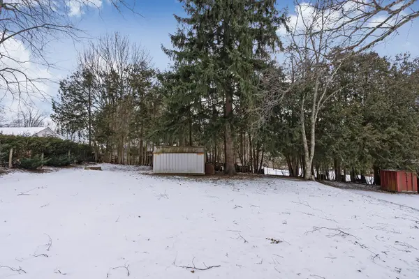 Clarington, ON L1B 1C7,31 ROBERT ST W