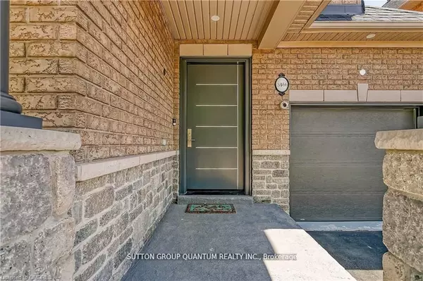 Oakville, ON L6L 6T7,3466 Wavecrest ST