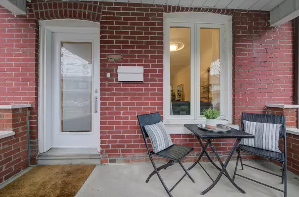 Toronto W02, ON M6P 3W5,181 Symington AVE