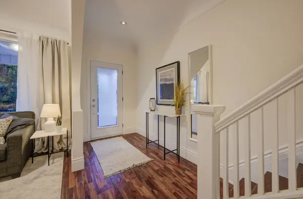 Toronto W02, ON M6P 3W5,181 Symington AVE