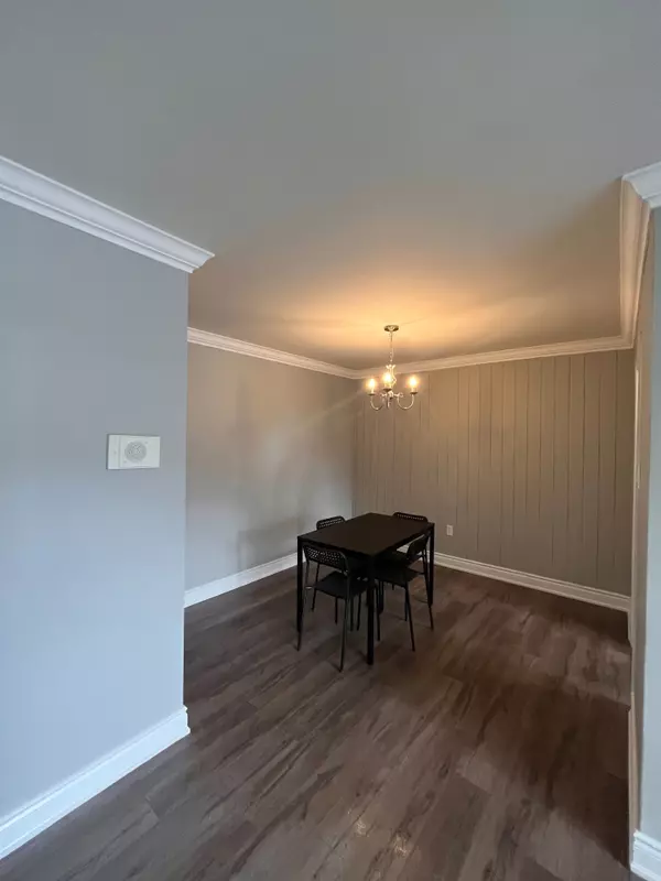 Toronto W05, ON M3N 1J2,235 Grandravine DR #103