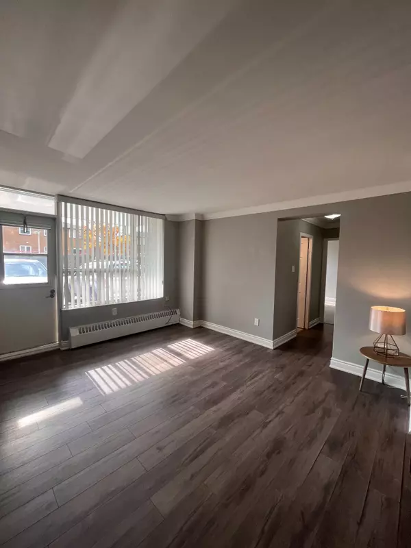 Toronto W05, ON M3N 1J2,235 Grandravine DR #103