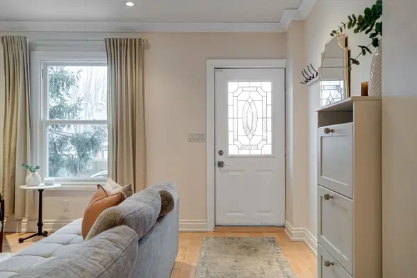 Toronto W02, ON M6H 3C9,407 Salem AVE N