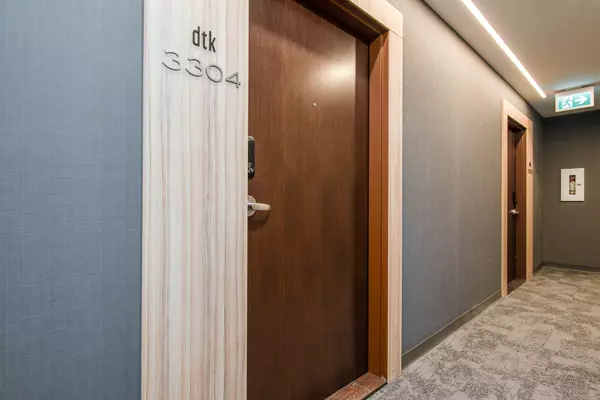 Kitchener, ON N2H 0C7,60 Frederick ST #3304