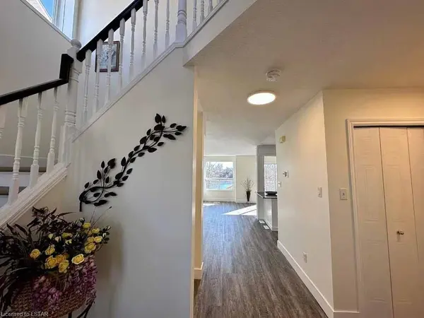 London North, ON N6H 5T4,781 SILVERSMITH ST