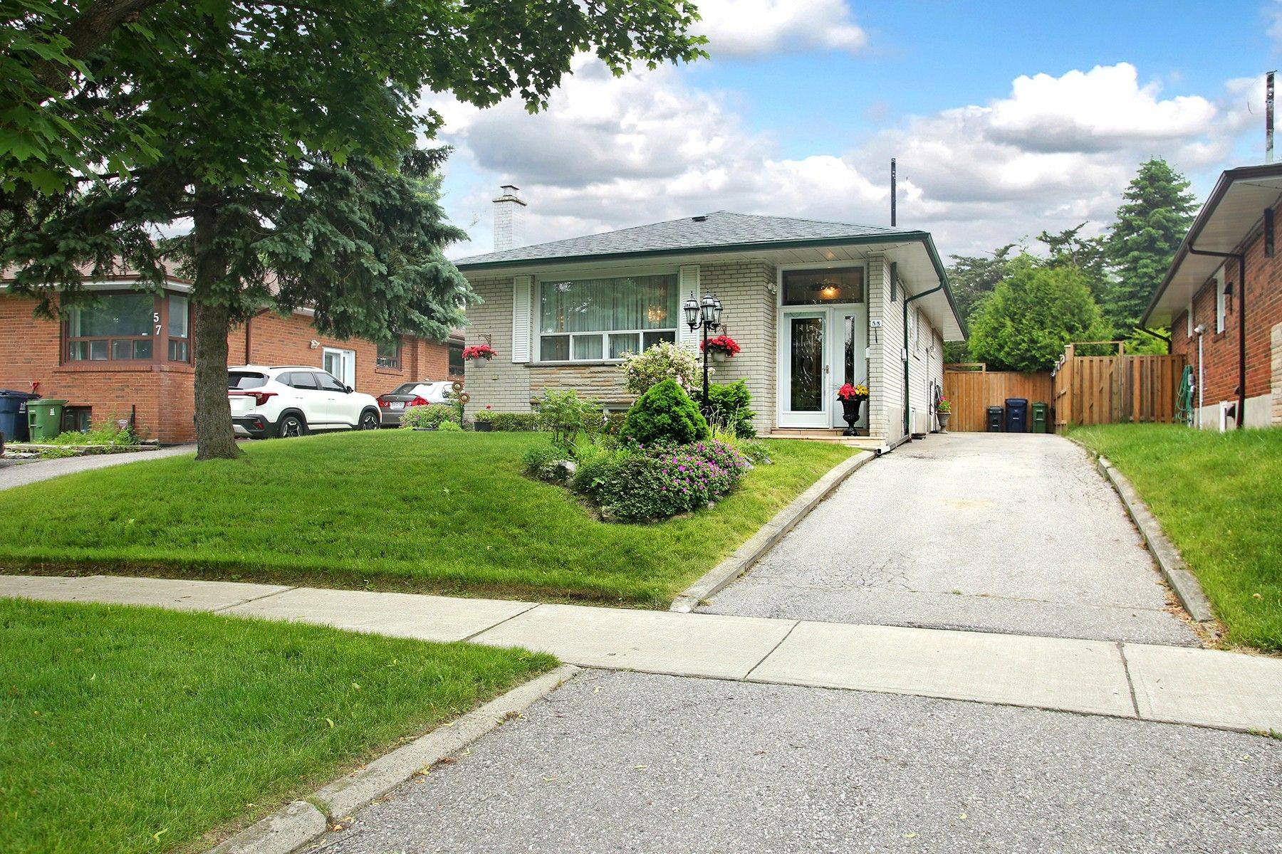 Toronto E09, ON M1J 1Y2,55 Medley CRES