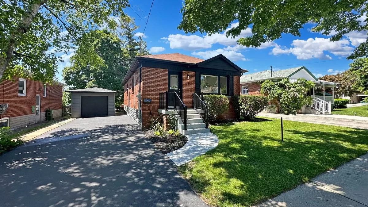 Toronto E04, ON M1P 1P7,38 Vauxhall DR