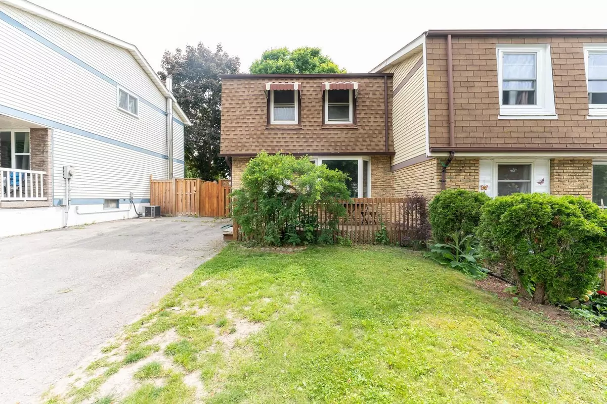 Oshawa, ON L1K 1J9,537 Lancelot CRES