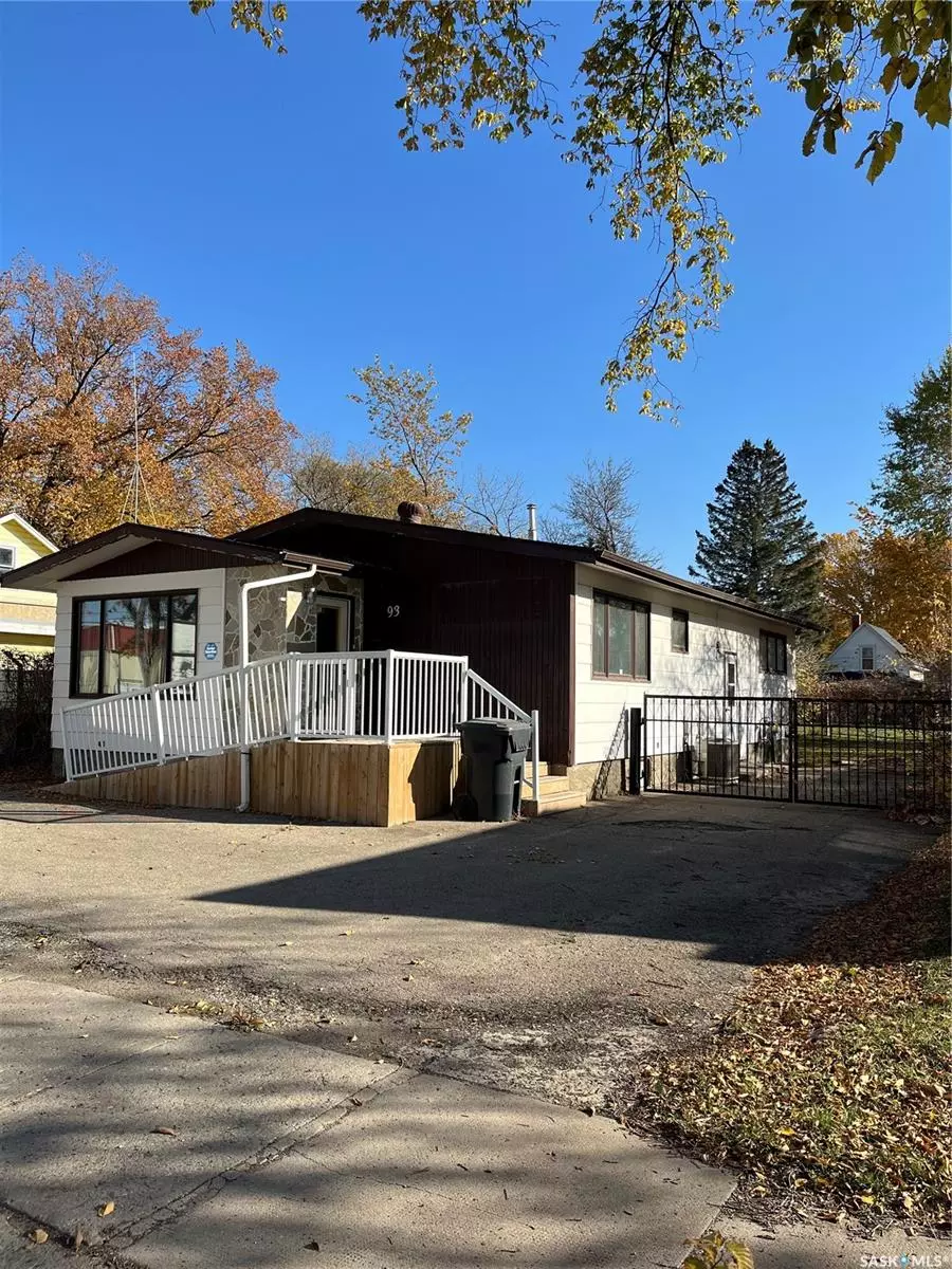 Yorkton, SK S3N 1P8,93 Myrtle AVENUE N