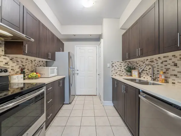 Toronto E04, ON M1K 2E9,901 Kennedy RD #35