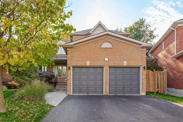 180 Bothwell CRES,  Newmarket,  ON L3X 2K4