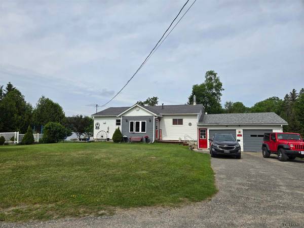 48 MOWAT ST,  Latchford,  ON P0J 1N0