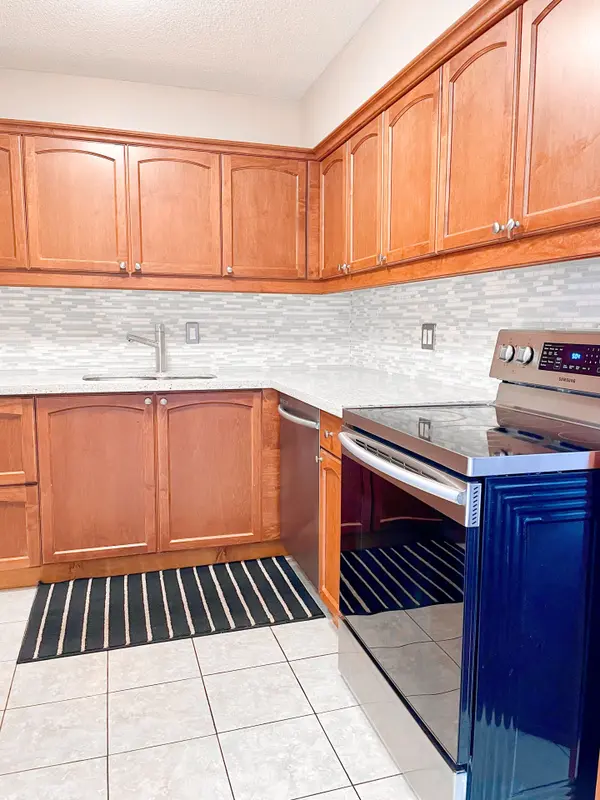 1 Jacksway CRES #309, London, ON N5X 3T5