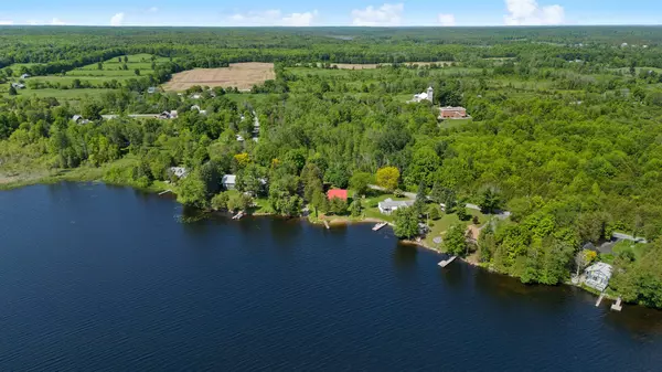 Stone Mills, ON K0K 2A0,66 North Beaver Lk RD