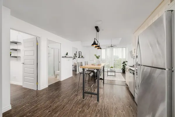 Waterloo, ON N2J 0E5,158 KING ST N #702