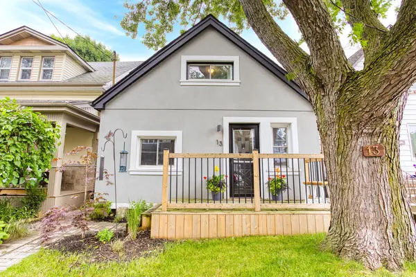 Hamilton, ON L8V 2V4,13 East 22nd ST