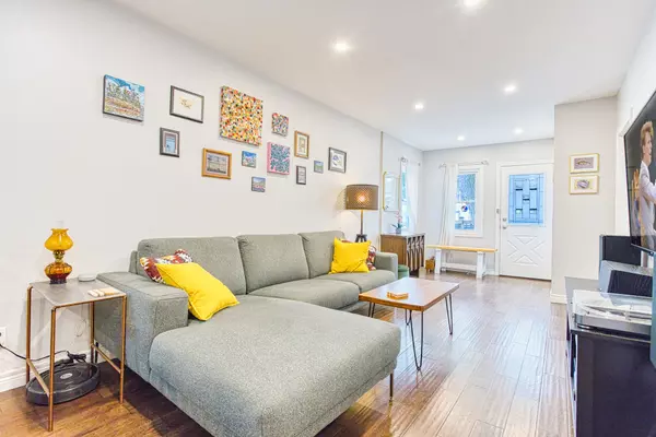 Hamilton, ON L8V 2V4,13 East 22nd ST