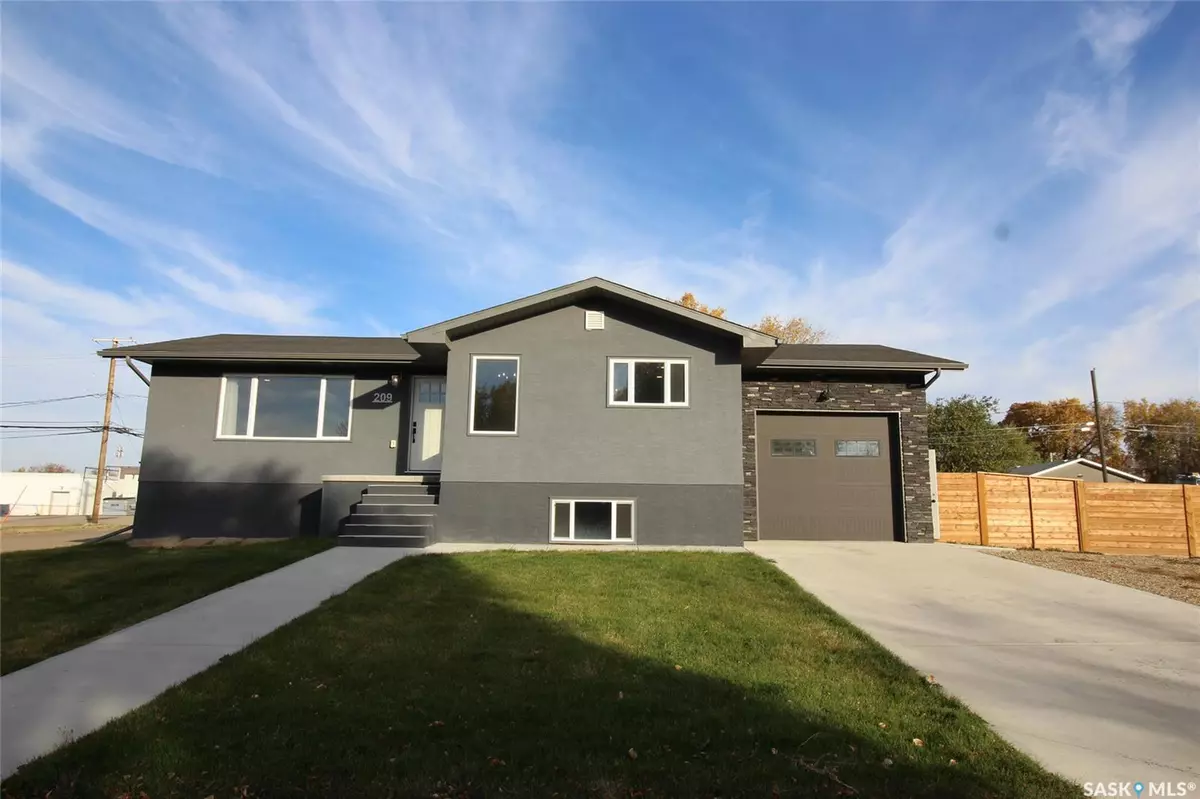 Shaunavon, SK S0N 2M0,209 2ND AVENUE E