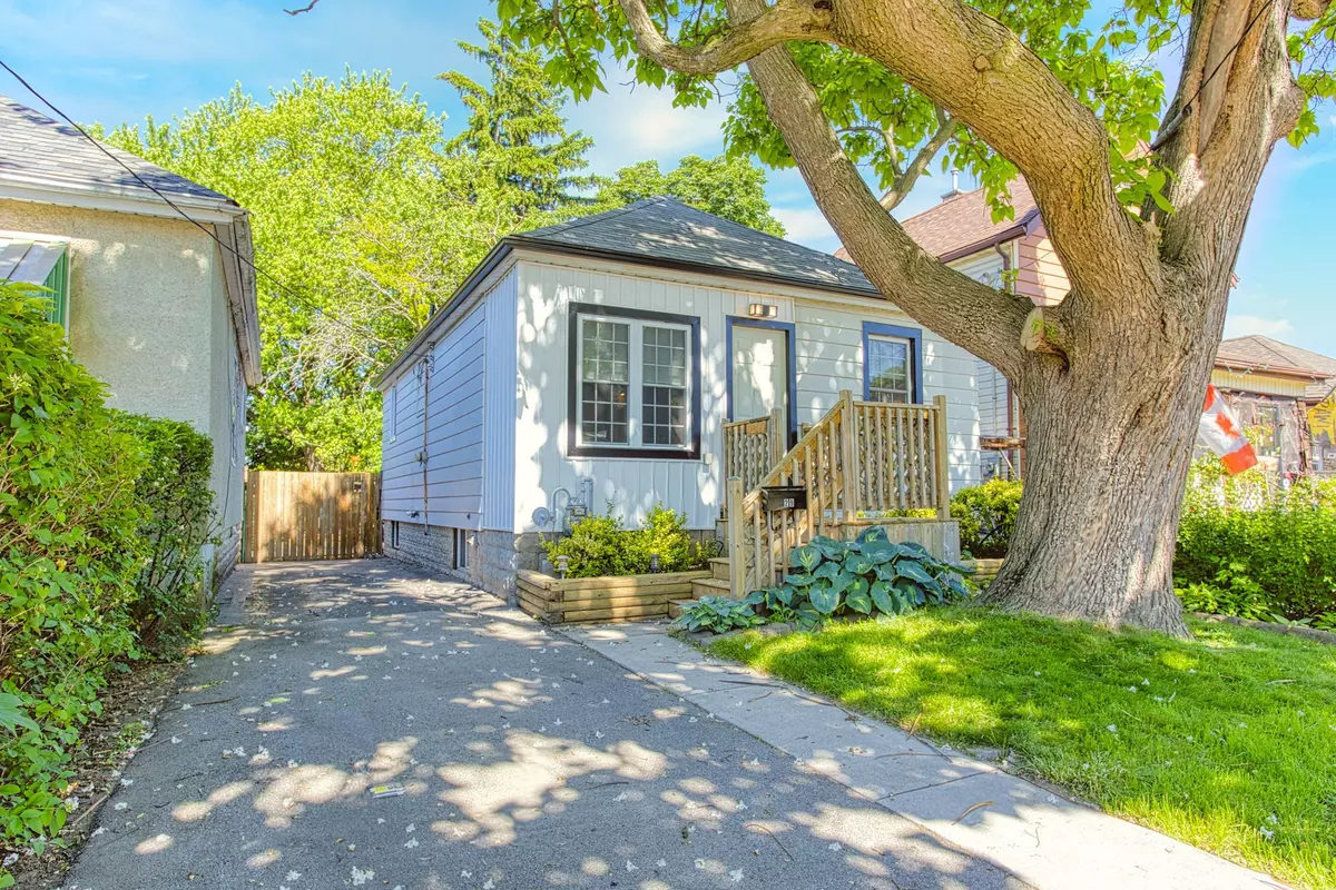 Hamilton, ON L8H 4M2,29 Wexford AVE N