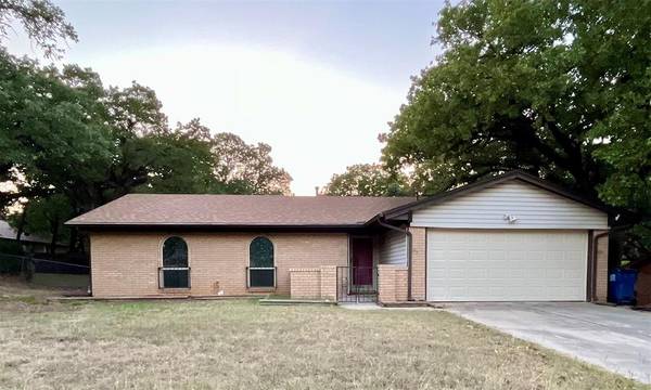 209 N Jarvis Lane, Azle, TX 76020