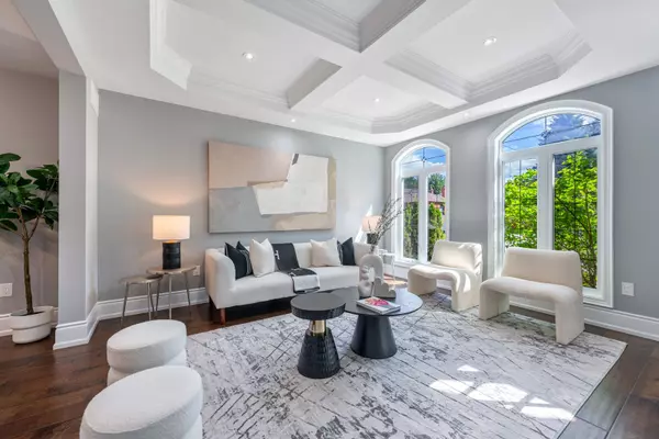 Toronto E04, ON M1L 2X9,18 Westbourne AVE