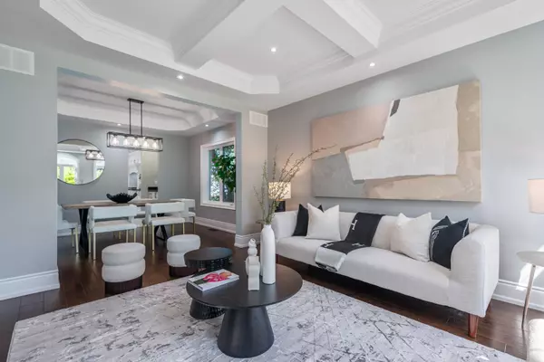 Toronto E04, ON M1L 2X9,18 Westbourne AVE