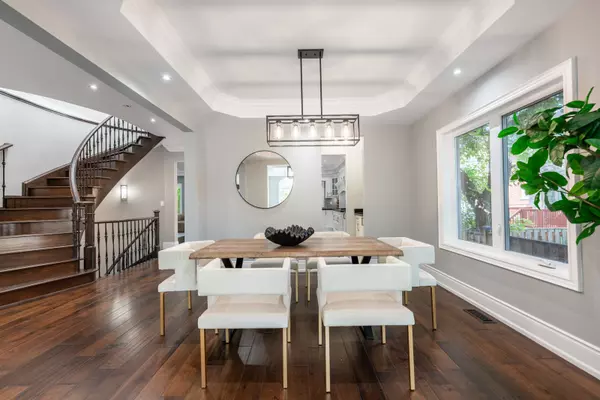 Toronto E04, ON M1L 2X9,18 Westbourne AVE