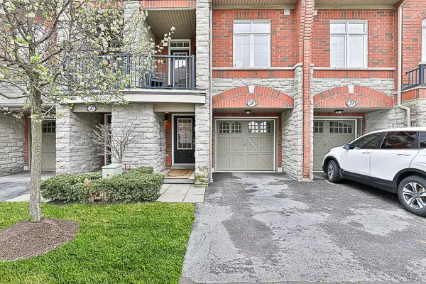 Pickering, ON L1V 0B7,1701 Finch AVE #28