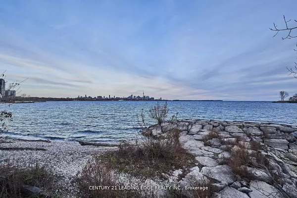 Toronto W06, ON M8V 4G1,58 Marine Parade DR #331