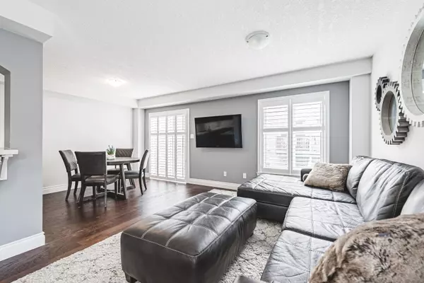 Hamilton, ON L8J 0E8,70 Highgate DR #14