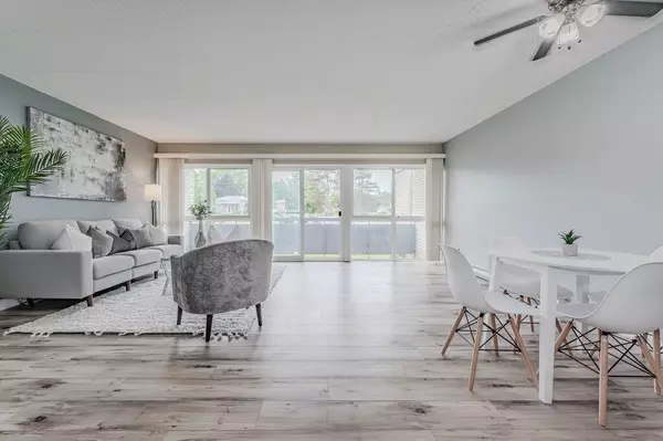 Guelph, ON N1G 2V5,105 Conroy CRES #309