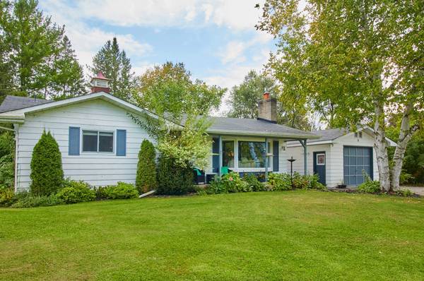 6 Kawartha CRES, Kawartha Lakes, ON K0L 2W0