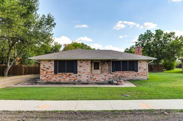 219 W Jefferson Street, Palmer, TX 75152