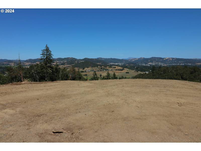 0 LEEWARD LN #2, Roseburg, OR 97471