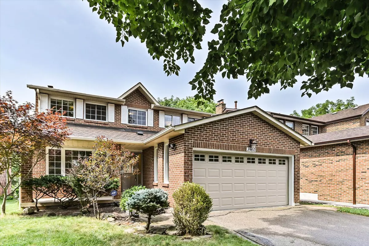 Mississauga, ON L5L 3L5,3960 Selkirk PL