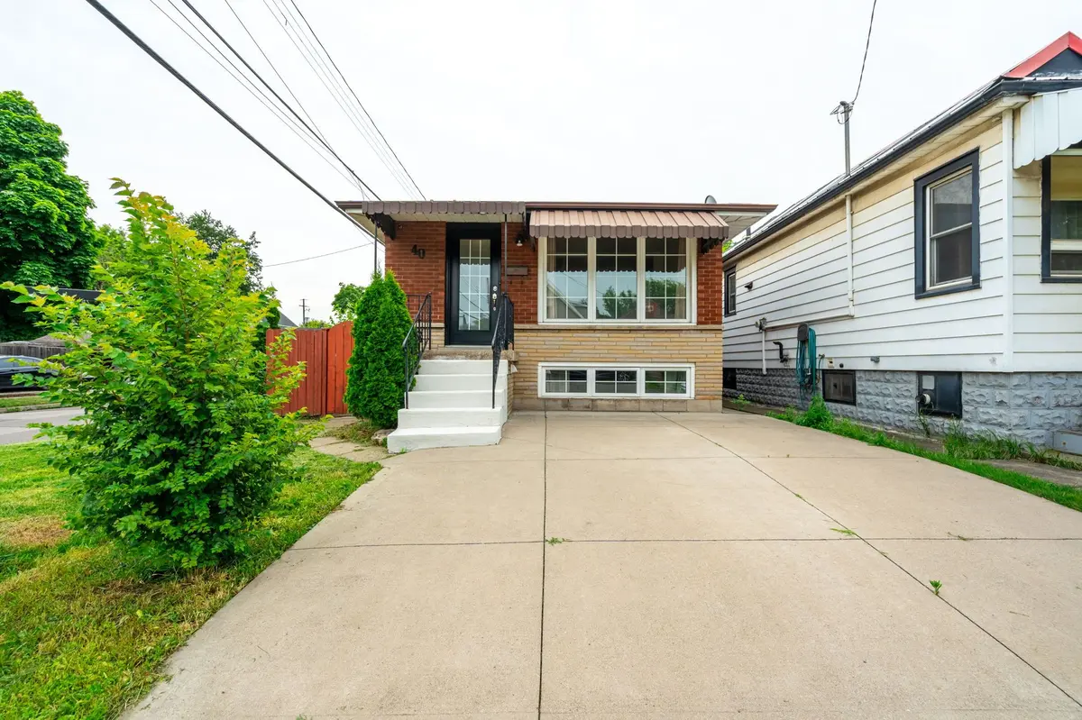 Hamilton, ON L8H 4Z6,40 DIVISION ST E