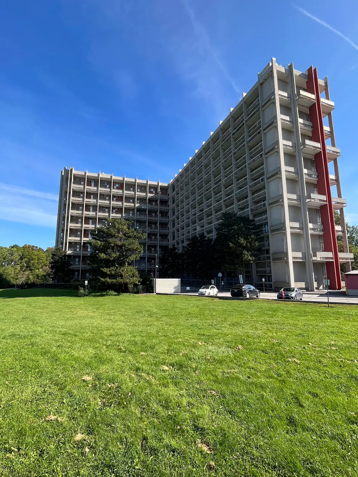 Hamilton, ON L8K 5N2,350 Quigley RD #427