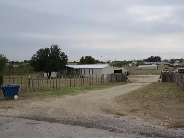 Stephenville, TX 76401,5285 County Road 182