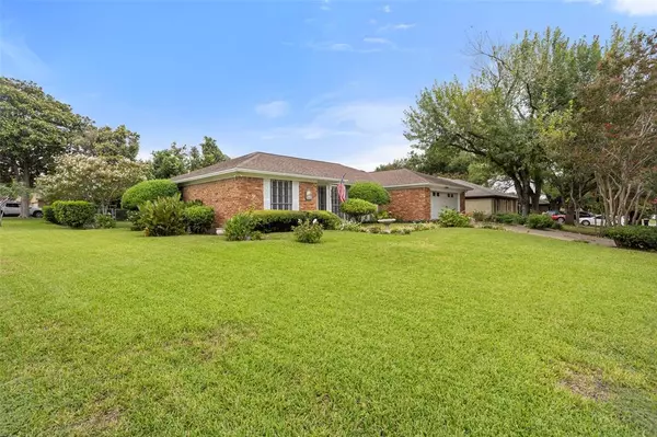 Fort Worth, TX 76133,7048 Misty Meadow Drive S