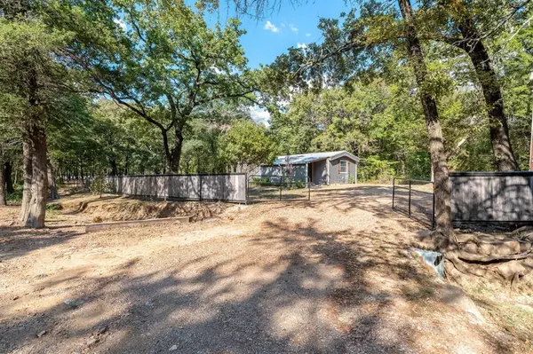 1528 CR 2125, Ivanhoe, TX 75447