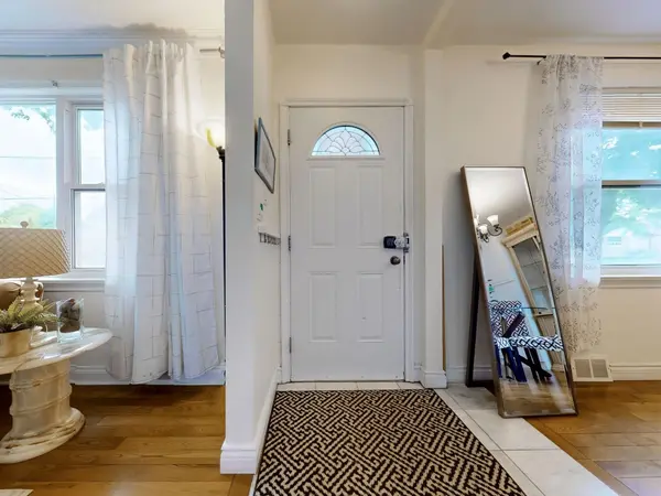 Toronto C06, ON M3H 2N2,56 Mcallister RD