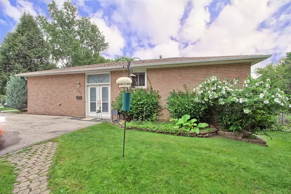 Newmarket, ON L3Y 3B2,771 Greenfield CRES