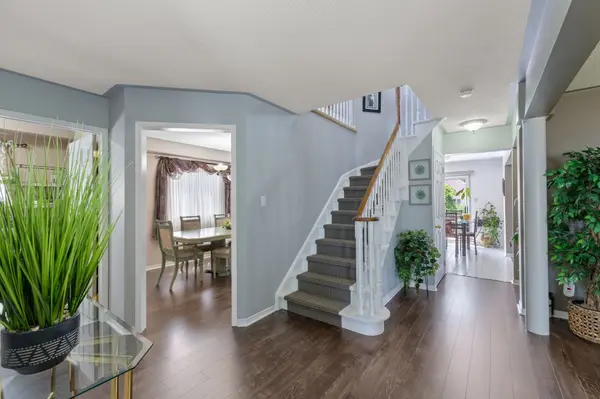 Brampton, ON L6X 4L9,21 Arjay TRL