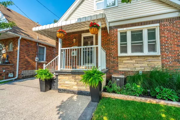 Hamilton, ON L8K 2X2,74 CAMERON AVE S