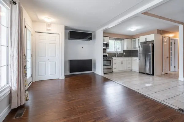 Hamilton, ON L8H 4Z6,40 DIVISION ST E