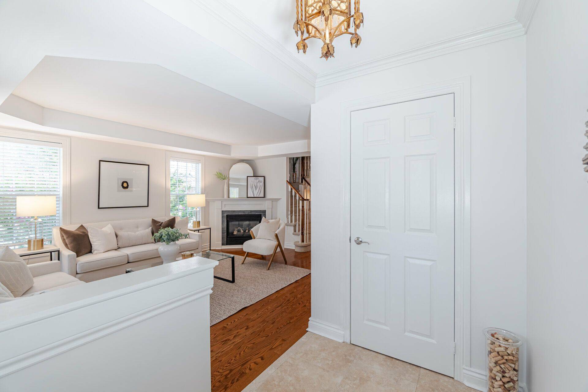Oakville, ON L6H 6V2,112 Littlewood DR