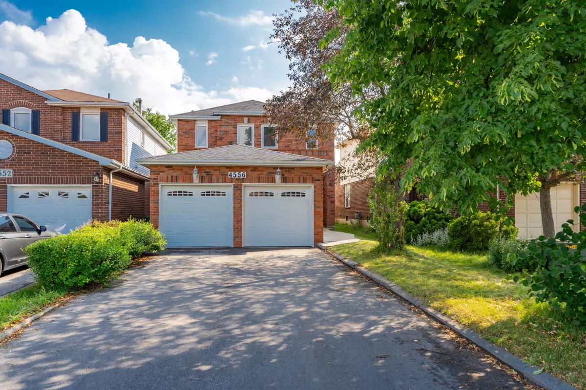 Mississauga, ON L5M 4H3,4556 Donegal DR