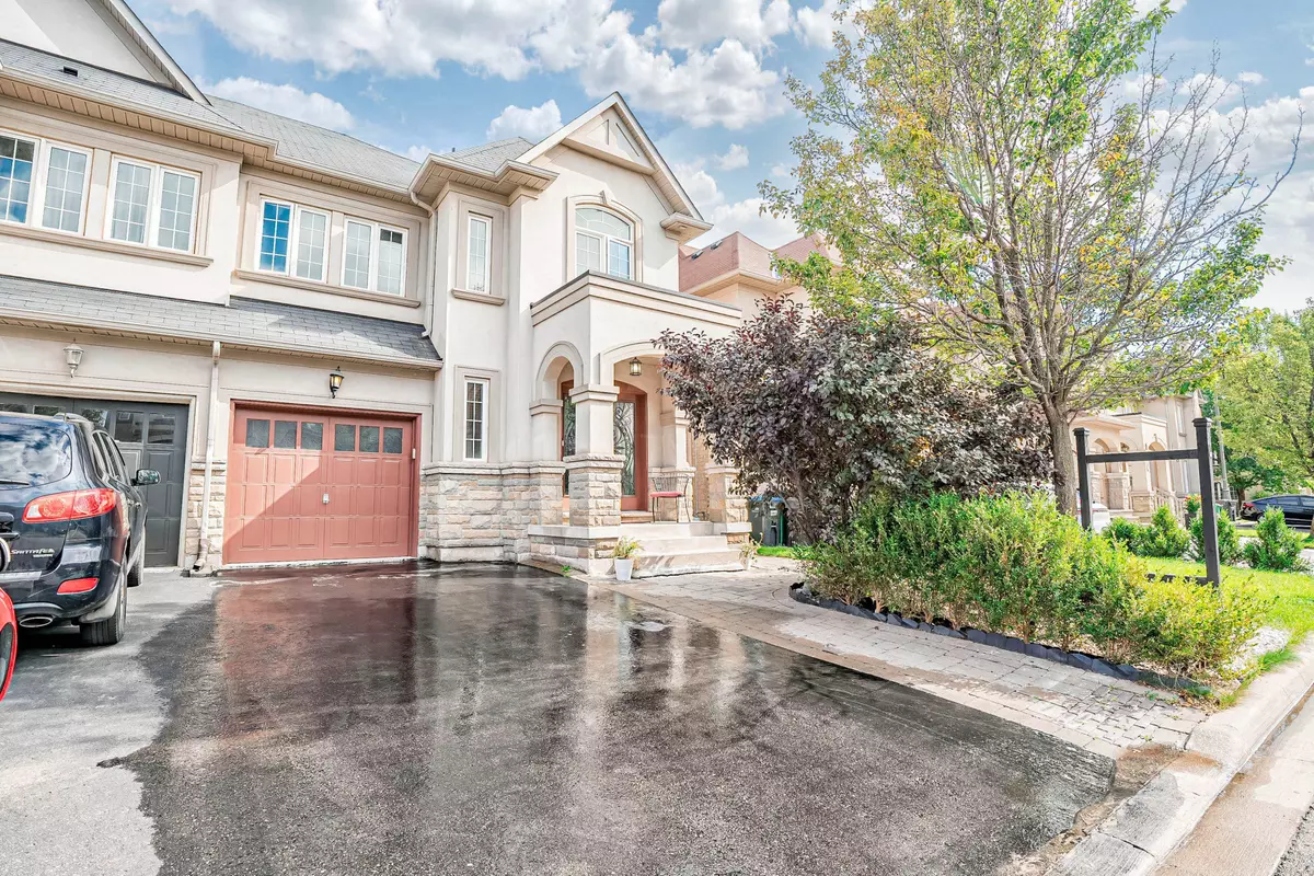 Brampton, ON L6X 0V4,7 Beachville CIR