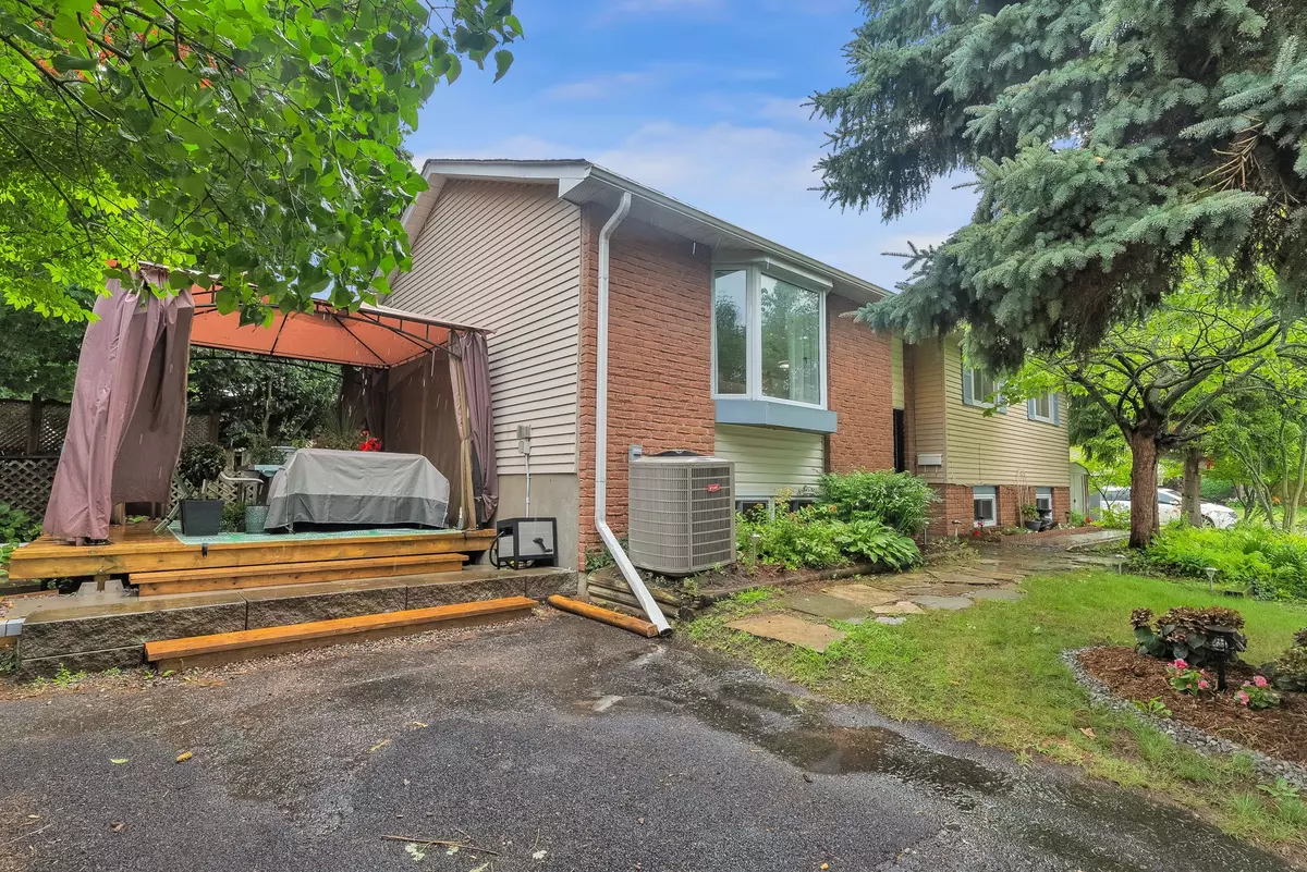 Northumberland, ON K9A 4Y1,605 Mackechnie CRES