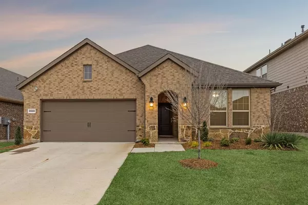 3922 Sidney Lane, Heath, TX 75126